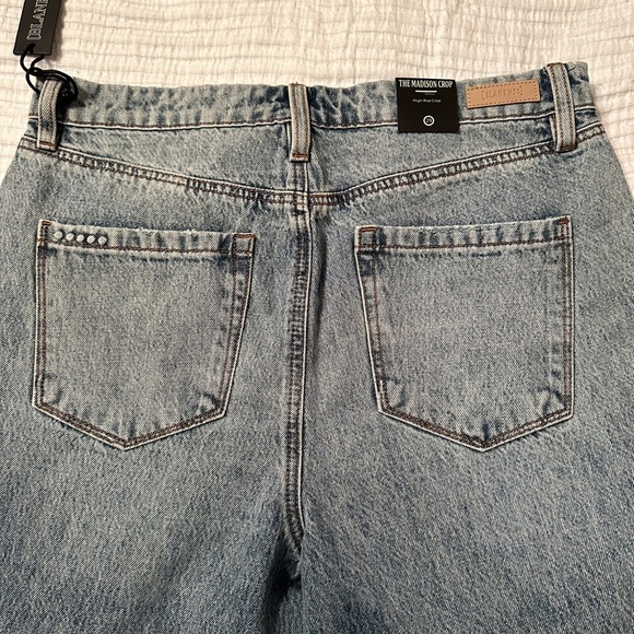 BlankNYC The Madison Crop - NWT - Size 29 - Picture 6 of 11
